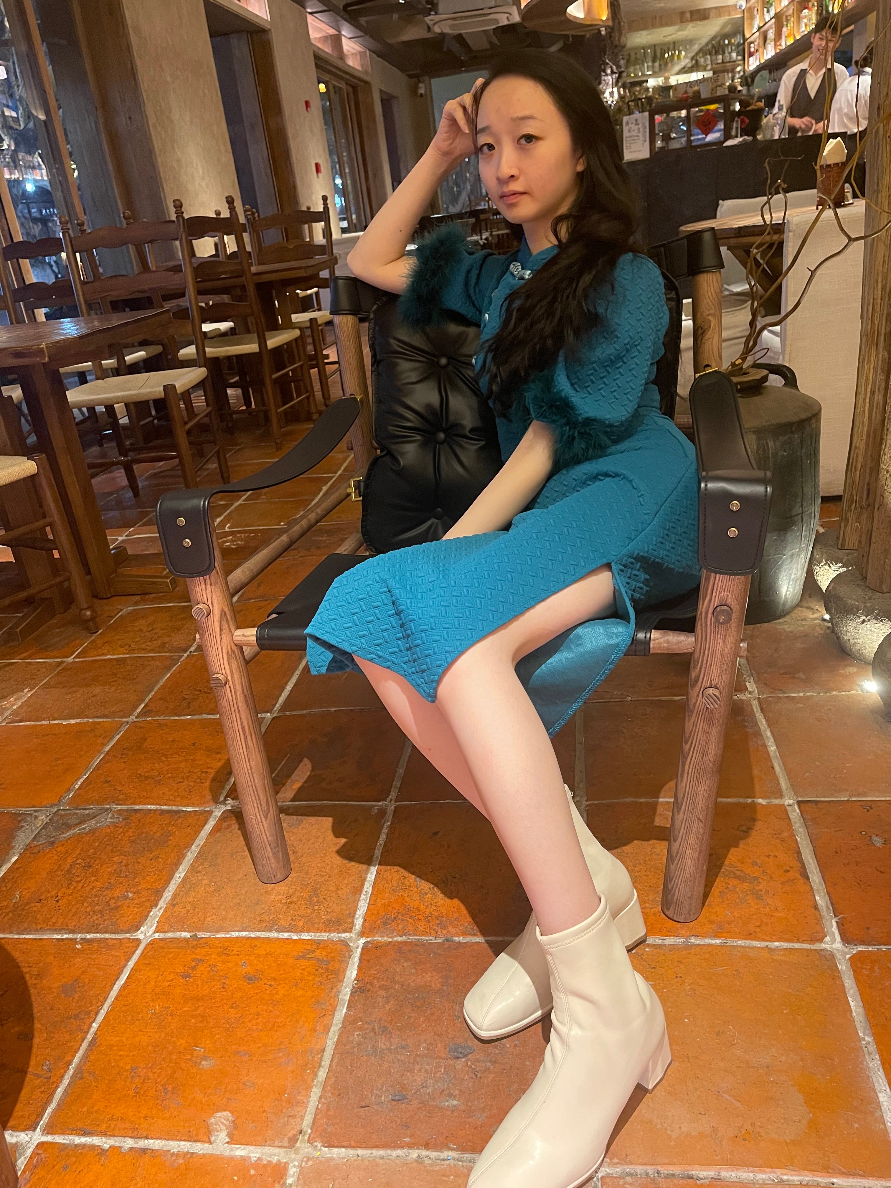 牙疼了来找我，你们那边看病太贵了。